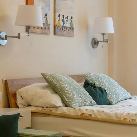 Window To The Fishermans Bastion W Ac By Nw Apartman *